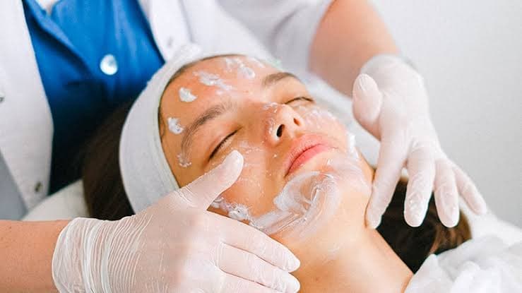 Cosmetología y Estética Integral